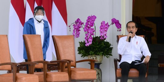 Risma Mengaku Kaget Ditunjuk Jokowi Jadi Mensos