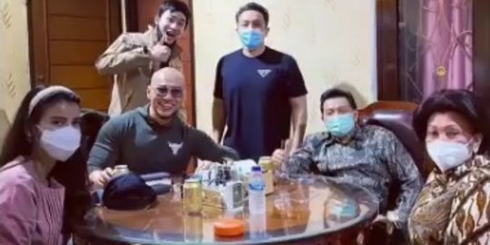 Adik Ipar Jenderal TNI Andika Gerebek Rumah Deddy Corbuzier, Bawa Banyak Tentara