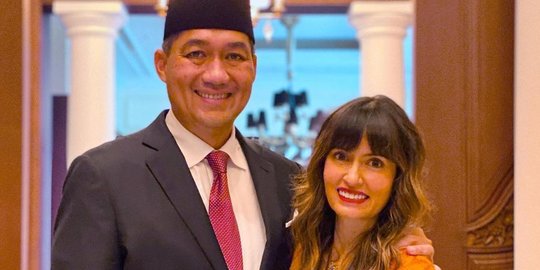 6 Potret Cantik Bianca Adinegoro Mantan Artis, Istri M Lutfi Menteri Perdagangan Baru