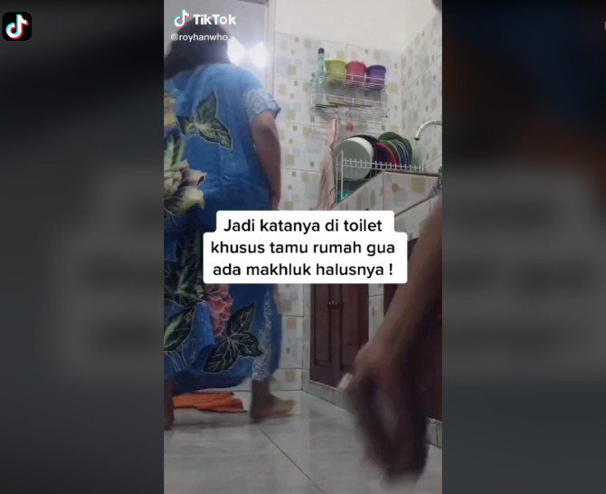 viral keset toilet selalu berantakan