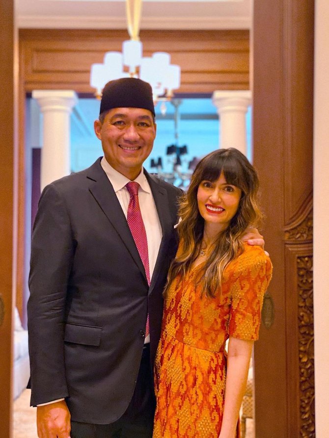 bianca adinegoro mantan artis istri m lutfi menteri perdagangan