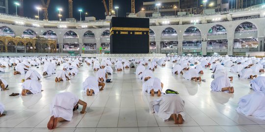 Arab Saudi Tangguhkan Penerbangan Internasional, Ini Nasib Calon Jemaah Umrah Jatim