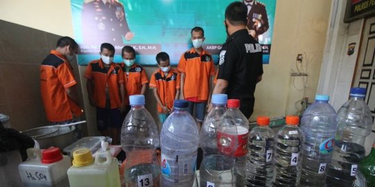 Bongkar Pesta Sabu, Polres Tanjung Perak Gerebek Rumah Produksi Narkoba