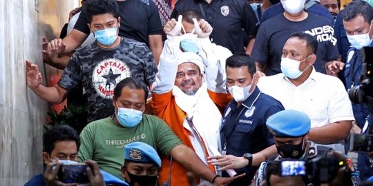 Polisi Periksa Ketat Makanan Kiriman untuk Rizieq Syihab