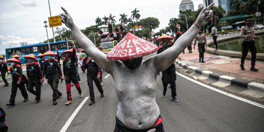 Pemerintah Terima 133 Masukan Masyarakat Terkait Aturan Turunan UU Cipta Kerja