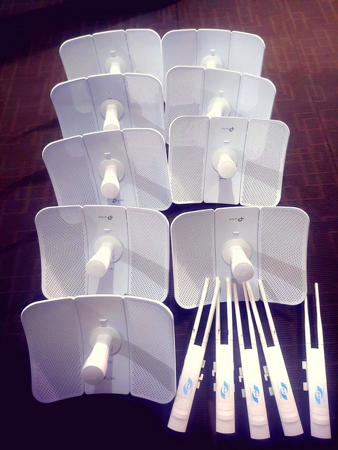 tp link sumbang perangkat wifi untuk pengungsi merapi yogya