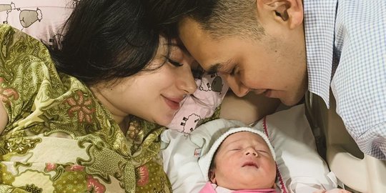 5 Potret Anak Asmirandah dan Jonas Rivanno, Lucu dan Menggemaskan