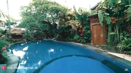 rumah sarah menzel