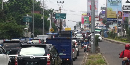 Atasi Kemacetan, Menhub Ingin Hotel di Puncak Punya Armada Bus Sendiri