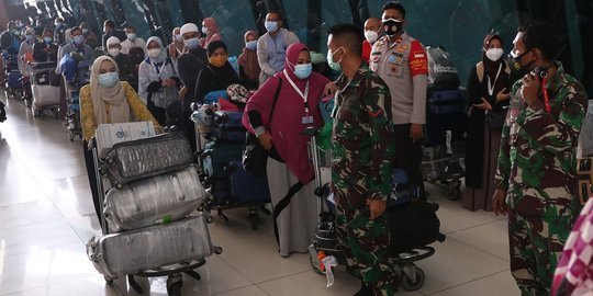 Tiba di Indonesia, Puluhan Jamah Umroh Langsung di Karantina