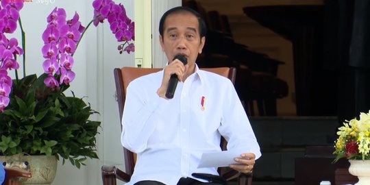 Jokowi: Jangan Sampai Ada Potongan Bentuk Apapun dalam Bansos
