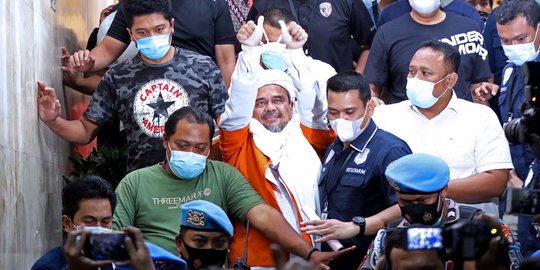 Kuasa Hukum Rizieq: Penyidikan Dugaan Chat Mesum Pengalihan Kasus Penembakan FPI