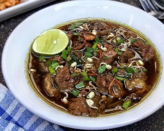 masakan berbumbu hitam