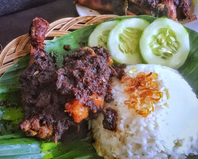 masakan berbumbu hitam