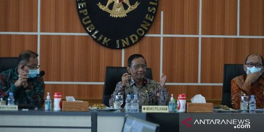 Pemerintah Larang dan Hentikan Kegiatan FPI