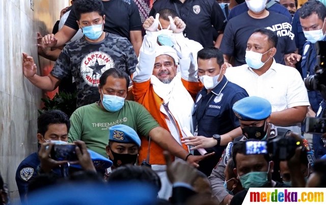 imam besar front pembela islam fpi habib rizieq syihab di gedung ditreskrimum polda metro jaya