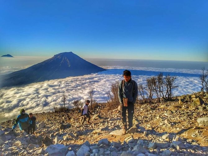 wisata gunung di indonesia