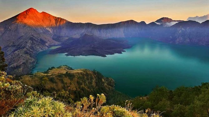 wisata gunung di indonesia