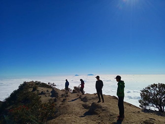 wisata gunung di indonesia