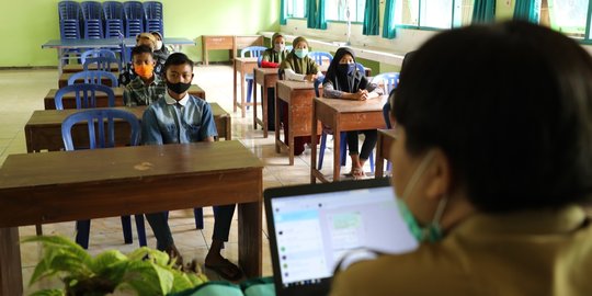 Wagub Riza Tegaskan Sekolah Tetap Muka Mengacu Data Perkembangan Covid di DKI