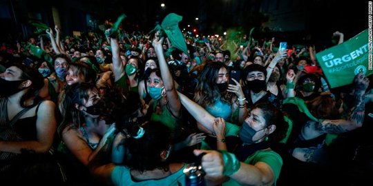 Cetak Sejarah, Argentina Legalkan Aborsi Meski Diprotes