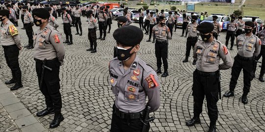 Polrestabes Bandung Tutup Jalan dan Bubarkan Kerumunan di Sejumlah Lokasi