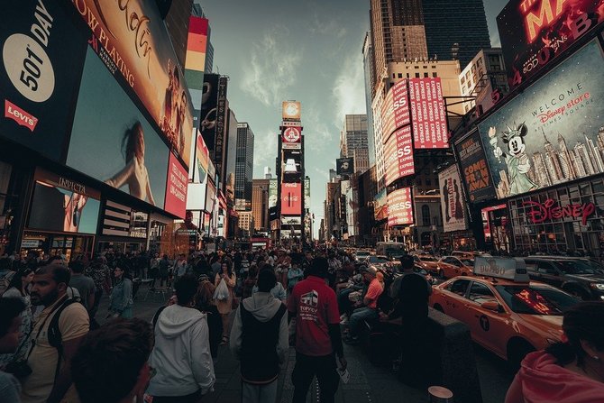 1 januari 1908 tradisi ball drop times square dimulai untuk peringati tahun baru