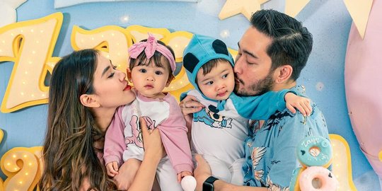 5 Potret Zayn Zunaira Anak Kembar Syahnaz di Momen Ultah ke-1, Lucu dan Bikin Gemas