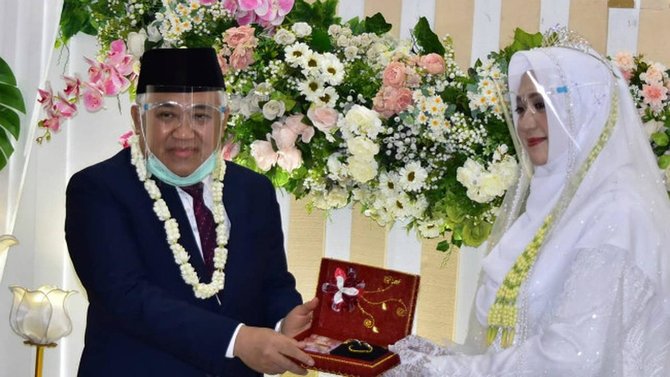 pernikaha n din syamsuddin dengan cucu pendiri ponpes gontor rashda diana