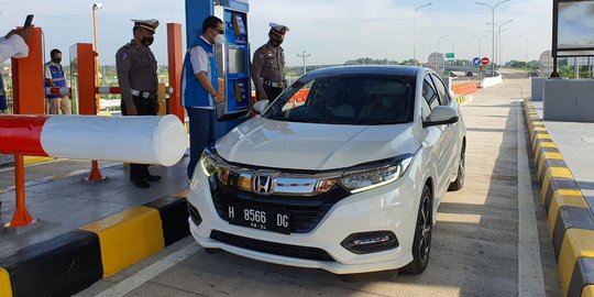 Libur Akhir Tahun, 7.000 Kendaraan Tercatat Lewat GT Bandara Adi Soemarmo