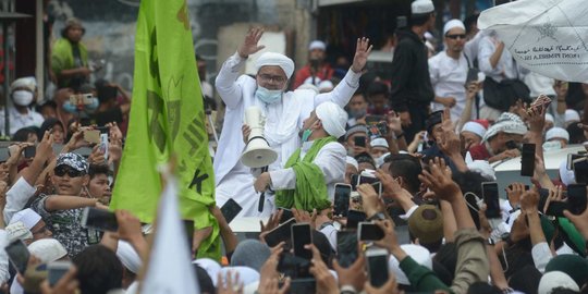 Pembelaan Kubu Rizieq Sebut Cuma Undang 17 Orang di Acara Nikahan tapi Siapkan Tenda