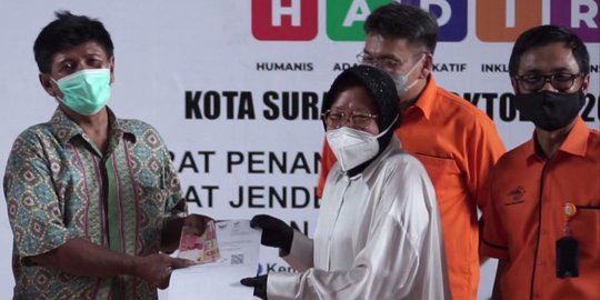 Aksi Mensos Risma Blusukan Temui Tunawisma Dianggap Sentimen PDIP terhadap Jakarta