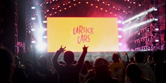 Lirik Lagu Fireflies - Owl City
