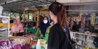 Ramai Diborong Pembeli, Ini Potret Warung Bakso 'Aneh' di Tengah Kampung