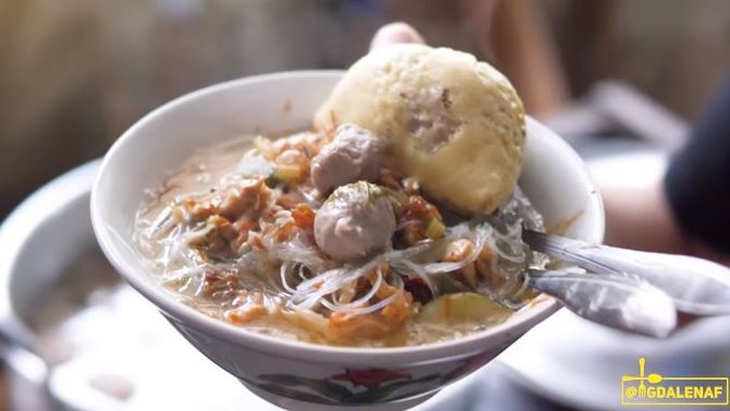 potret warung bakso 039aneh039