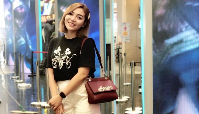 profil chacha sherly