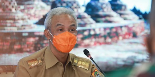 Ganjar Pranowo Siap Jadi yang Pertama Divaksin Covid-19 di Jateng