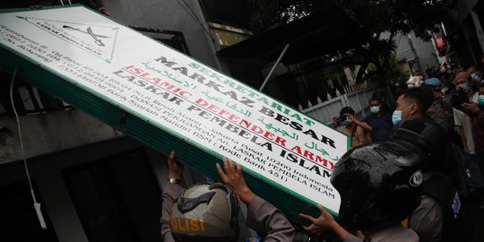 Rekening FPI Dibekukan Sementara Diduga Terkait Pendanaan Terorisme