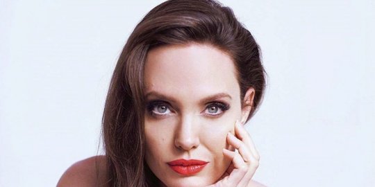 20 Kata-kata Bijak Angelina Jolie tentang Kehidupan, Inspiratif dan Penuh Makna