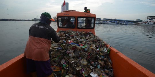 Pandemi Jadi Tantangan Baru Kurangi Sampah Plastik di Lautan