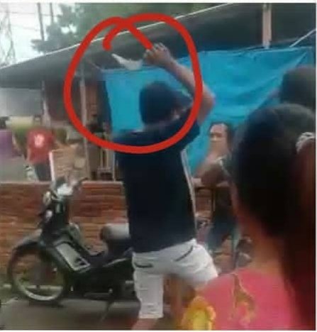 viral aksi main hakim warga di sumut pria diduga maling dikeroyok dan dicelurit