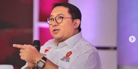 Like Akun Porno, Fadli Zon Bicara Kelalaian Staf dan Upaya Hacker