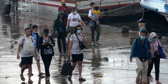 Pakar Prediksi Kasus Covid-19 Harian Tembus 10.000 Akibat Libur Panjang Akhir Tahun