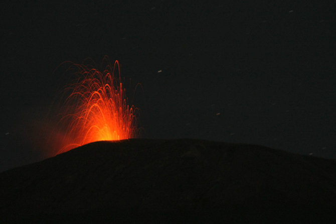 lava pijar gunung slamet