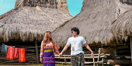 Romantis, Ini 5 Potret Liburan Atta Halilintar dan Aurel Hermansyah di Sumba