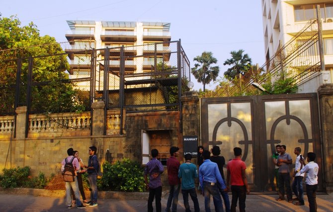 mannat rumah shah rukh khan di mumbai