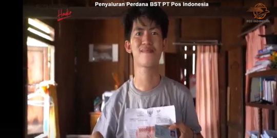 Pos Indonesia Salurkan BST Door to Door