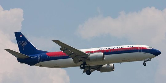 sj182 kehilangan ketinggian lebih dari 10 ribu kaki dalam satu menit rev1