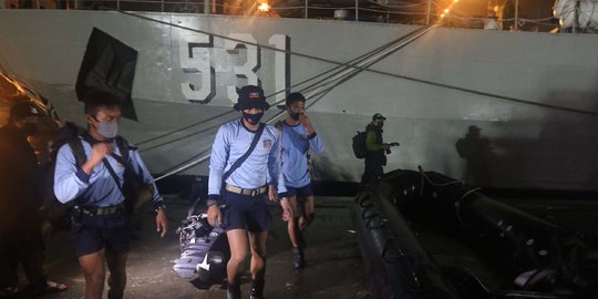 Pasukan Elite hingga Helikopter Super Puma Dikerahkan TNI Cari Sriwijaya Air Jatuh