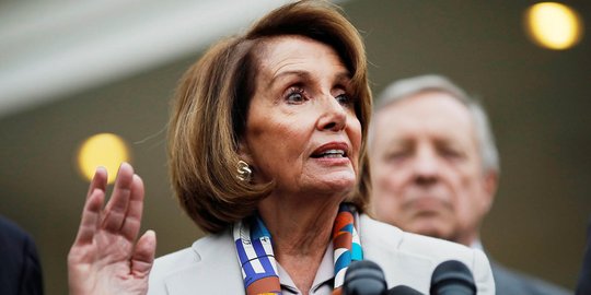 Ketua DPR AS Nancy Pelosi Minta Militer Tak Beri Akses Kode Nuklir untuk Donald Trump